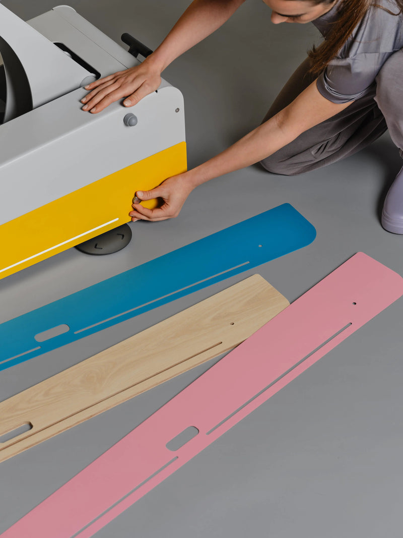 Naggura Swop 3 Pro Physio, elektrische Therapieliege, farbige Seitenpanele