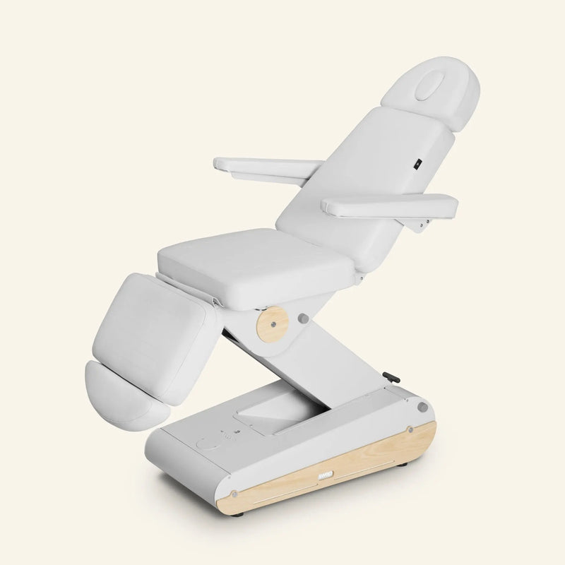 Kosmetikliege NAGGURA - SWOP B4 Pro Beauty Naggura